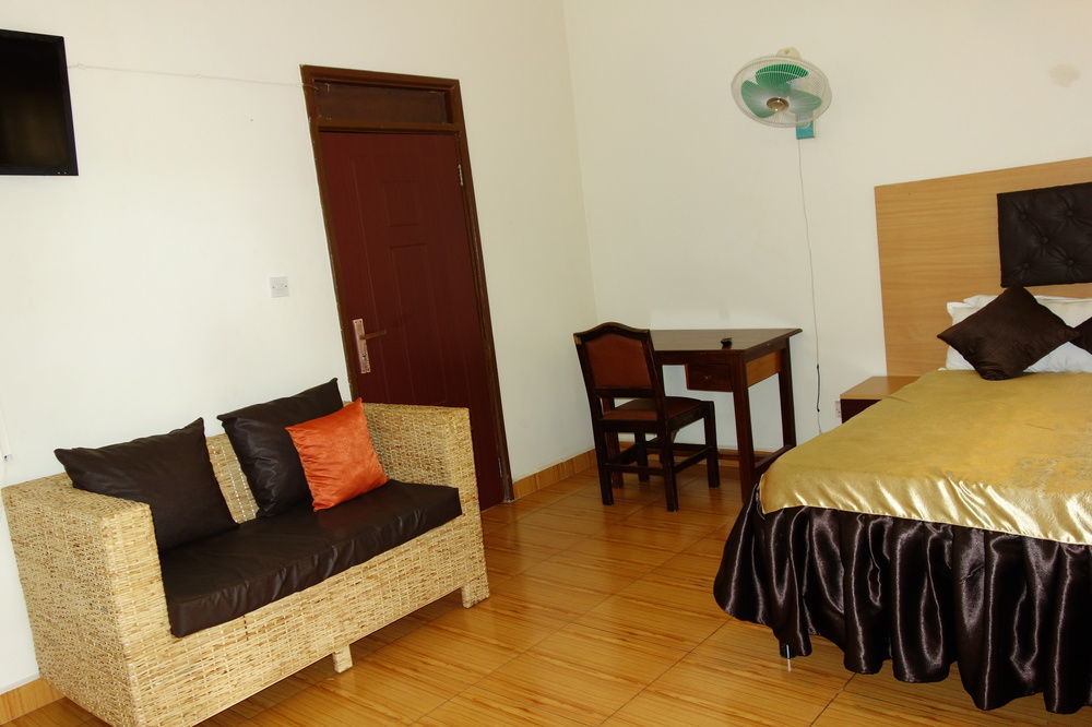 ג'ינג'ה Bridgeway Guest House מראה חיצוני תמונה